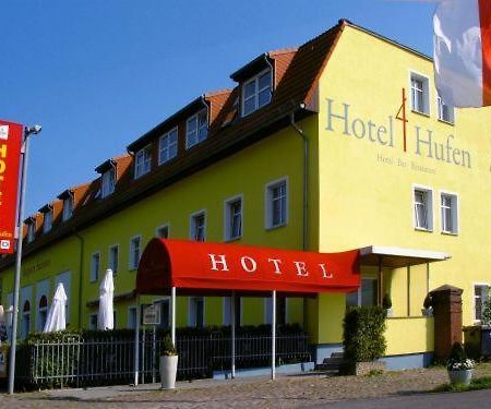 Hotel 4 Hufen Гросцитен Екстер'єр фото